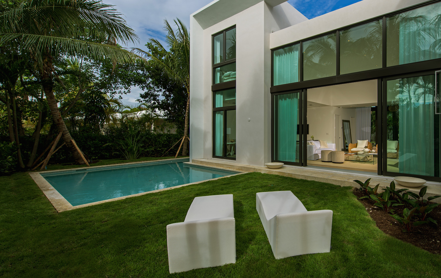 4515 N. Michigan Ave