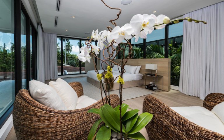 https://therealdeal.com/miami/tag/todd-michael-glaser/