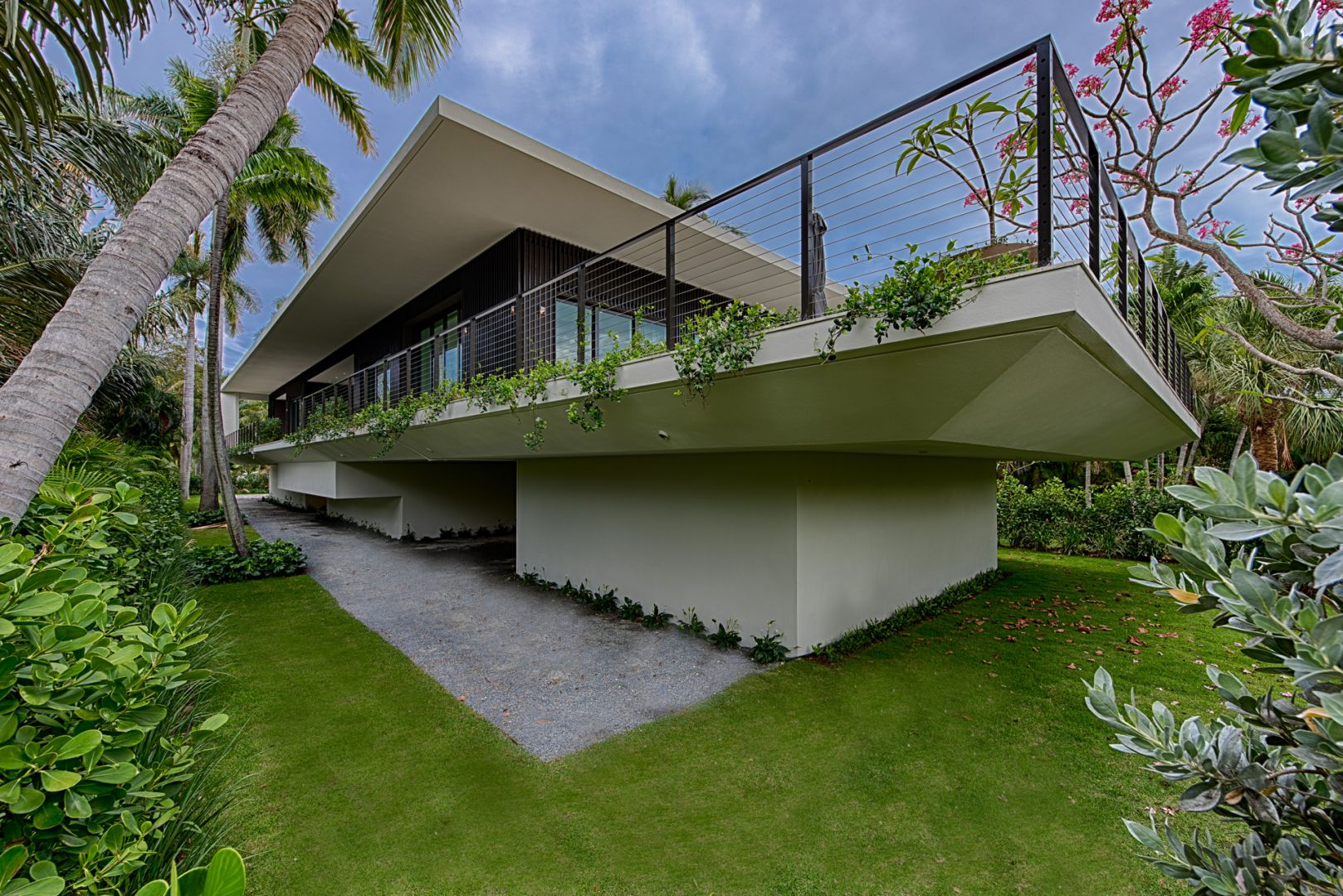 5150 Cherokee Avenue